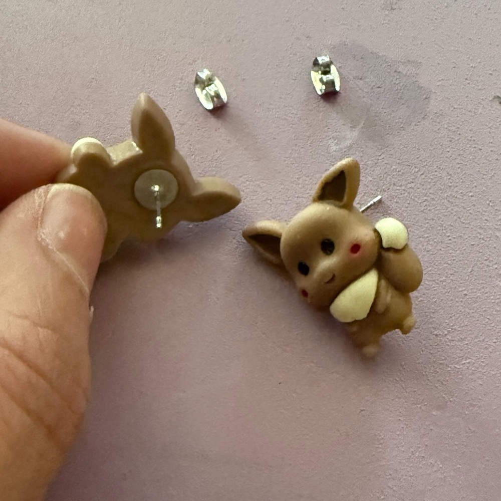 Pokemon Eavee Earnings - Picture 2 of 2